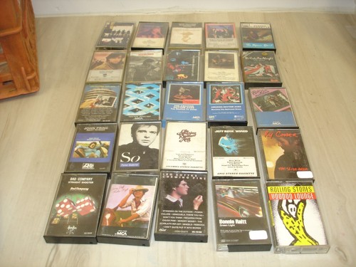Lot vintage cassette - of, 25
